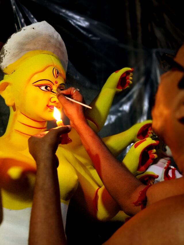 Making Maa Durga Murti